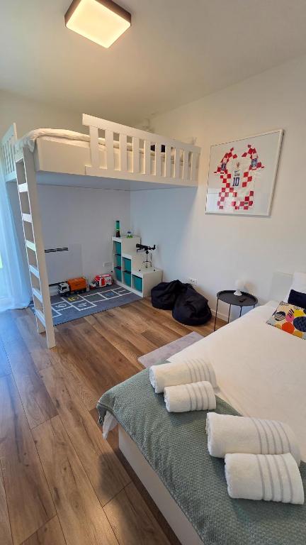 A calm double bedroom